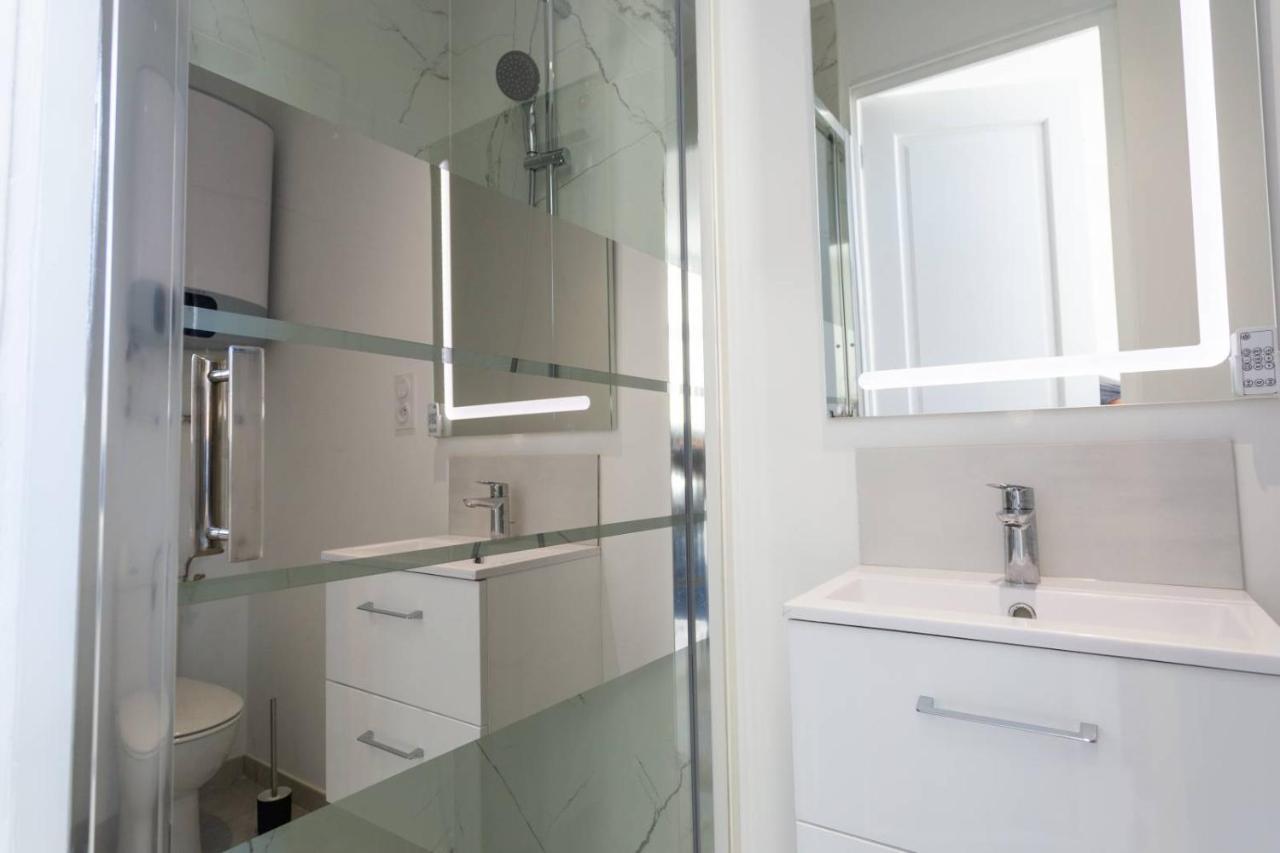 Maxbnb - Climatise - Grand Studio 37M2 & Terrasse 30M2 - Est Тулон Екстер'єр фото